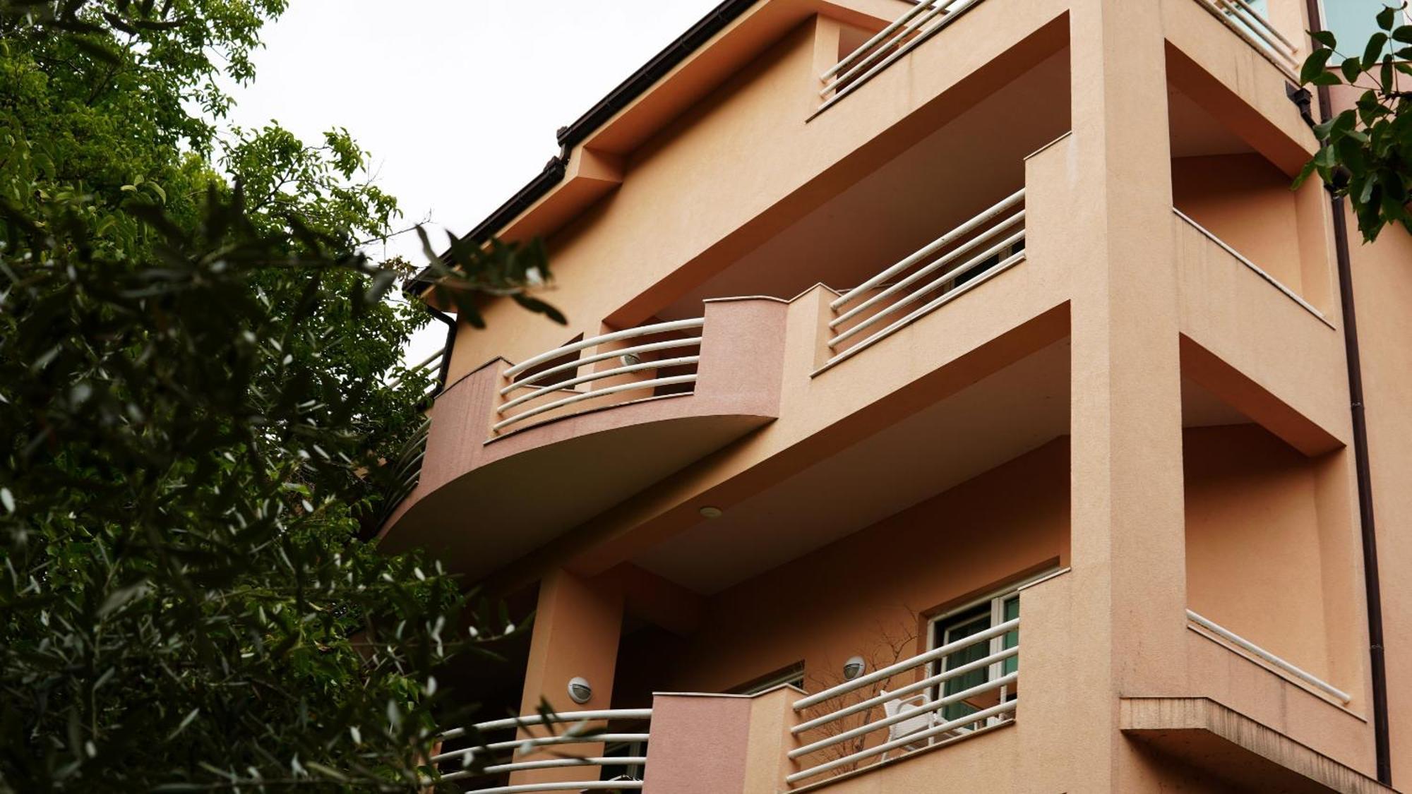 Hotel Vila Ivankovic Buna Exterior photo